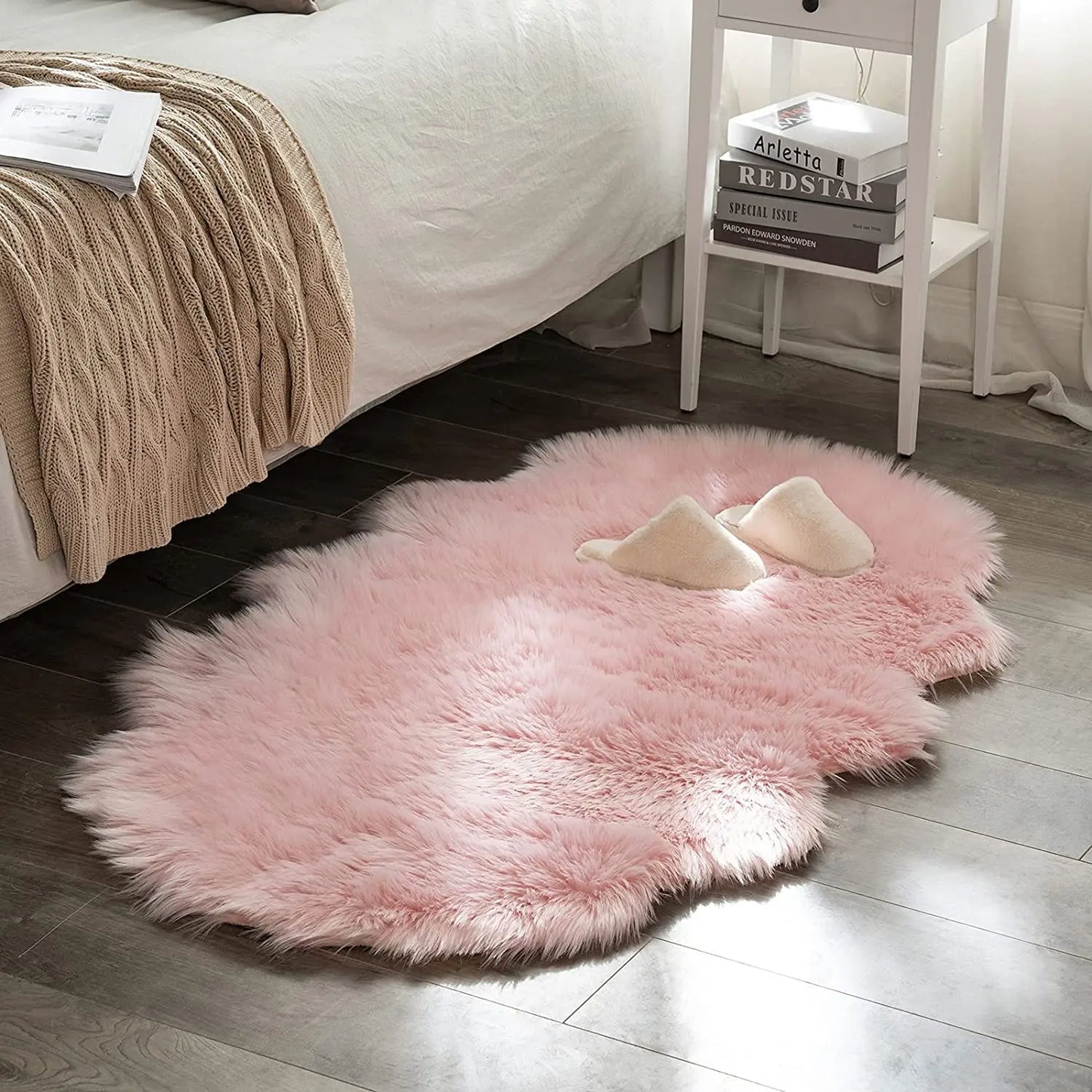 Soft Sheepskin Bedroom Carpet - The Livix