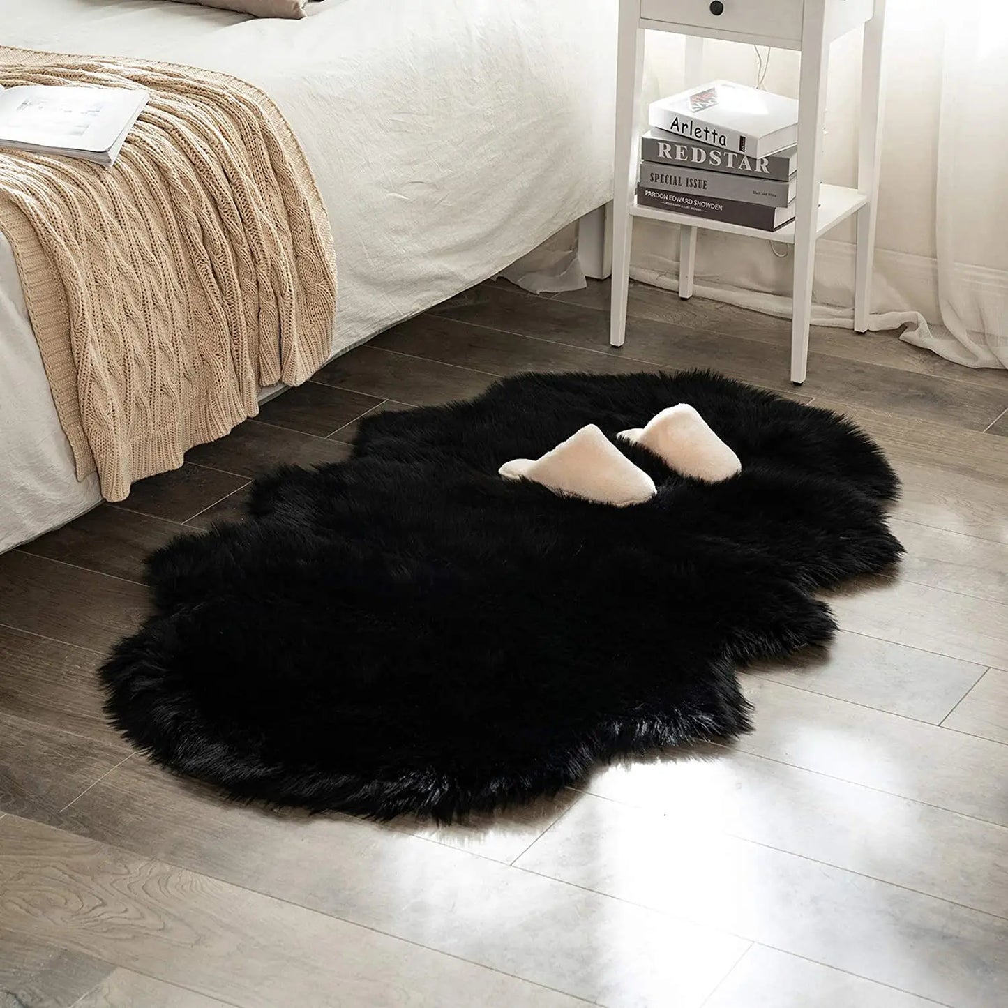 Soft Sheepskin Bedroom Carpet - The Livix