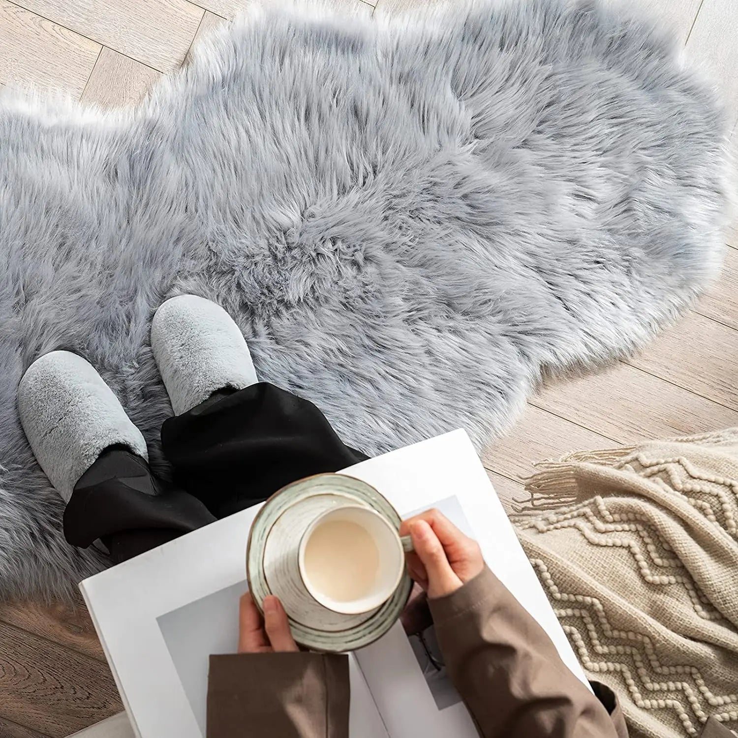 Soft Sheepskin Bedroom Carpet - The Livix