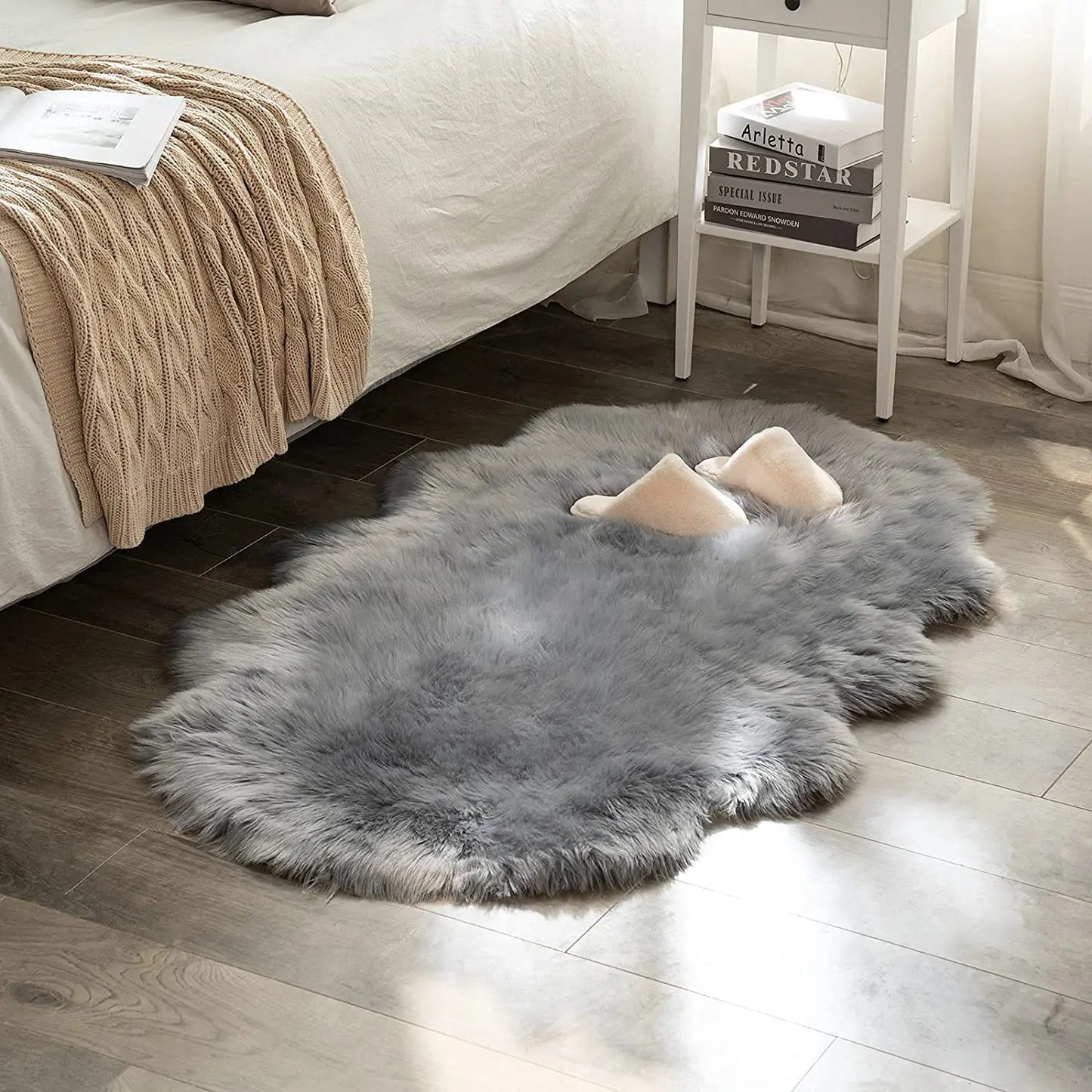 Soft Sheepskin Bedroom Carpet - The Livix