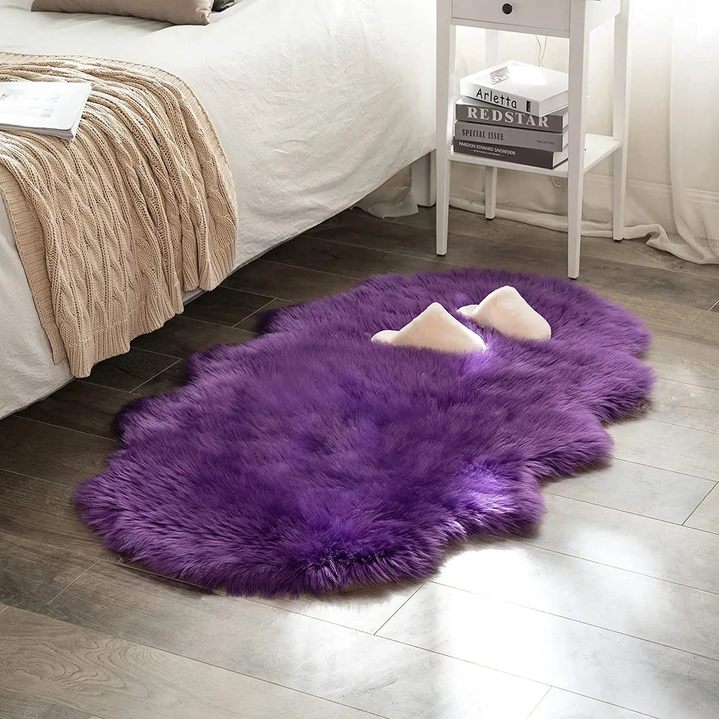 Soft Sheepskin Bedroom Carpet - The Livix
